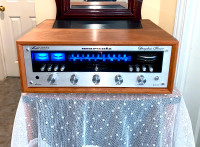 Vintage 25 WPC Marantz Stereo Receiver in Cherry	2225