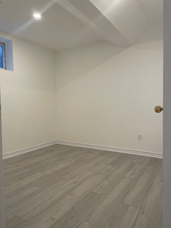 One bedroom basement for rent in Newmarket Long Term Rentals