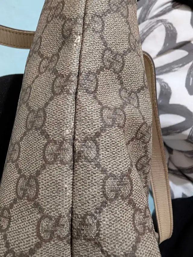 Gucci Canvas Tote Bag in Women's - Bags & Wallets in Mississauga / Peel Region - Image 10
