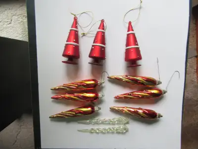 CHRISTMAS TREE DECORATIONS - 37 pieces!!!!, View more