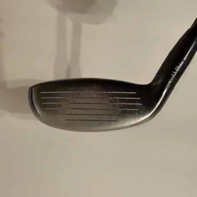 Titleist TSi2 4 Hybrid Senior RH in Golf in Guelph - Image 3