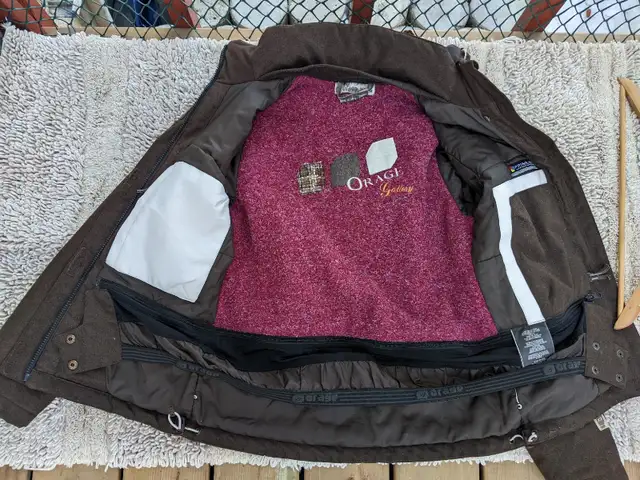 Orage winter jacket - Women's M in Women's - Tops & Outerwear in Calgary - Image 5