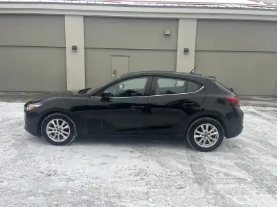 “Active Status” 2017 Mazda 3 Sport GS. (Carfax available) Fully loaded 4 door Auto only 188000kms. 2...
