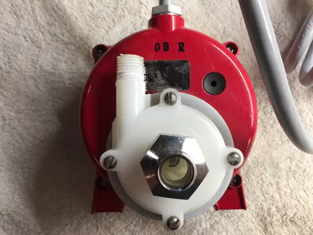fountain and household utility pump in Other in Vernon - Image 3
