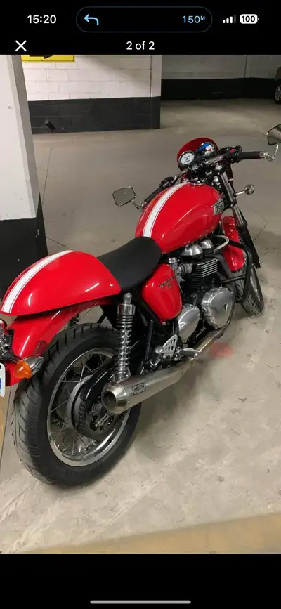 Stunning Red Triumph Thruxton – Low KMs SELLING AS IS Up for grabs is a beautiful red Thruxton with...