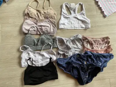 Girls sz small training bras, bralettes, undies, View more