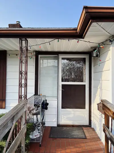 Private furnished bedroom with ensuite (utilities included), featuring TELUS PureFibre internet for...