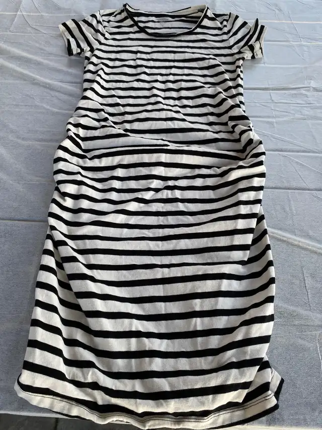 Maternity clothing (many pieces) in Women's - Maternity in Markham / York Region - Image 2