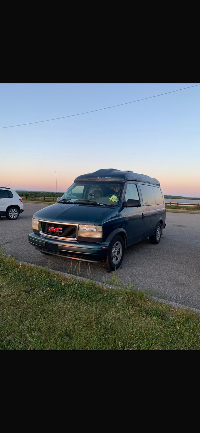 Van aménagé GMC Safari 2003 dans Autos et camions  à Ville de Montréal
