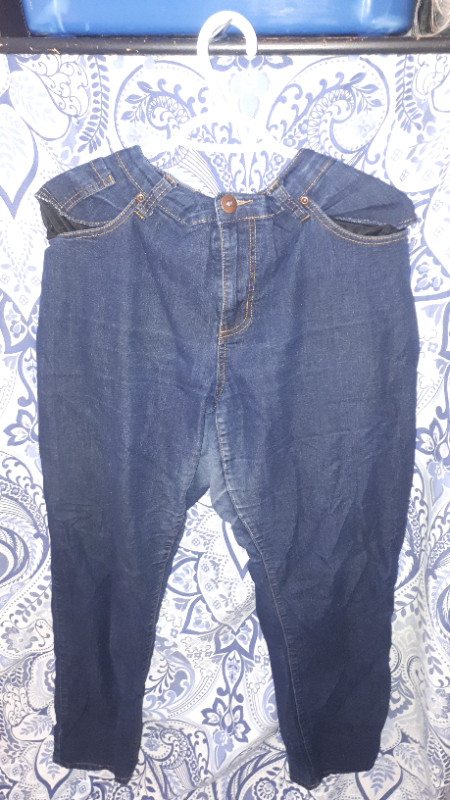 Forever 21 Regular Blue Jeans Men & Women Pants in Women's - Bottoms in City of Toronto
