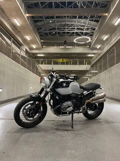 Mint condition, stored in the underground parking only - 719 paint job - Black Storm Metallic/Light...