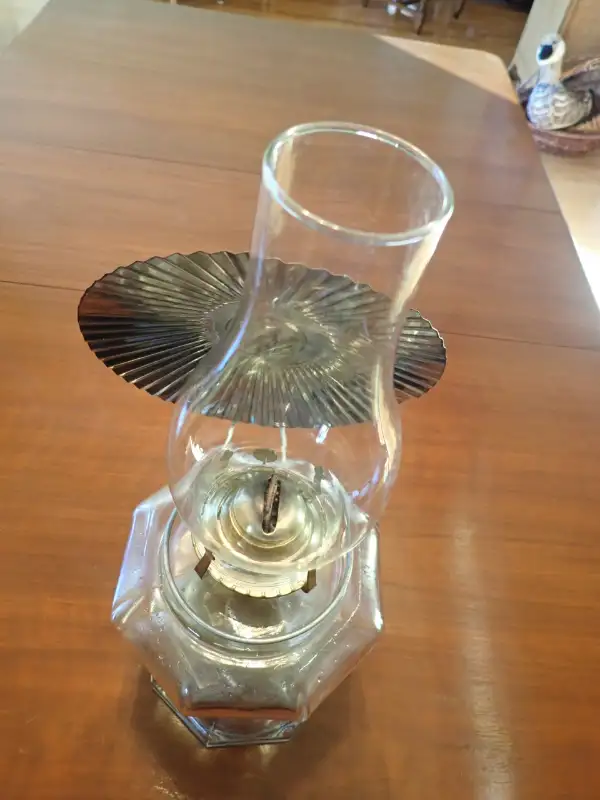 Kerosene /oil lamp with shade 18 tall in Arts & Collectibles in Calgary - Image 3