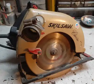 Scie ronde 7-1/4, 10A, 2.5HP, Skilsaw 5275 Ball bearing, View more