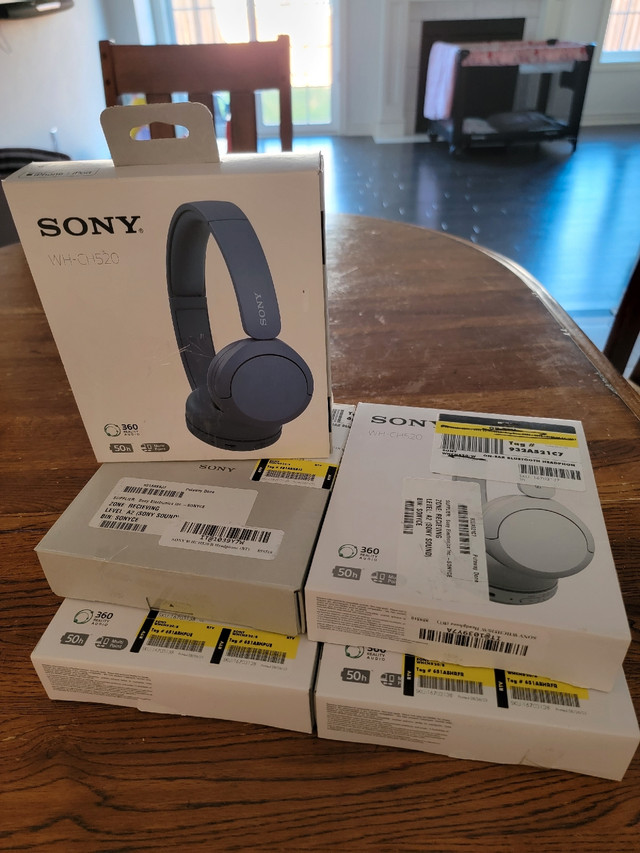Sony WH-CH520 Wireless Headphones Bluetooth On-Ear Headset with  in Headphones in Oshawa / Durham Region - Image 2