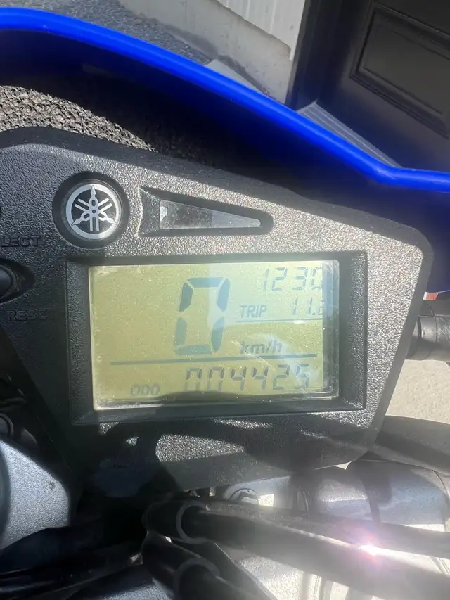 2015 Yamaha XT250! Great condition low KMs! in Dirt Bikes & Motocross in Kingston - Image 5