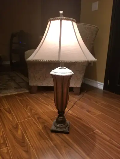 Table lamp for end table, Voir plus