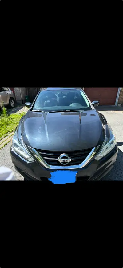 2016 Nissan Altima SV – Good Condition Key Features: • SV Trim – Mid-level with great features • Rea...