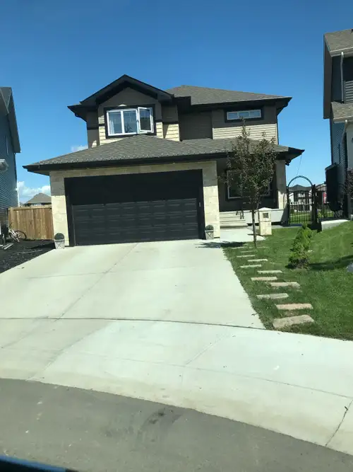 A house for rent in south Edmonton. 2400 sqft 2016 built Basement is fully finished