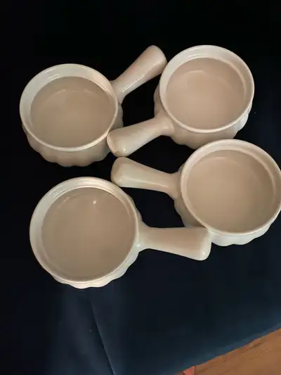 4 cream colored soup bowls with handles Oven safe great for French onion soup