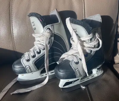 Youth Size 9 CCM 232 Boys Skates, View more