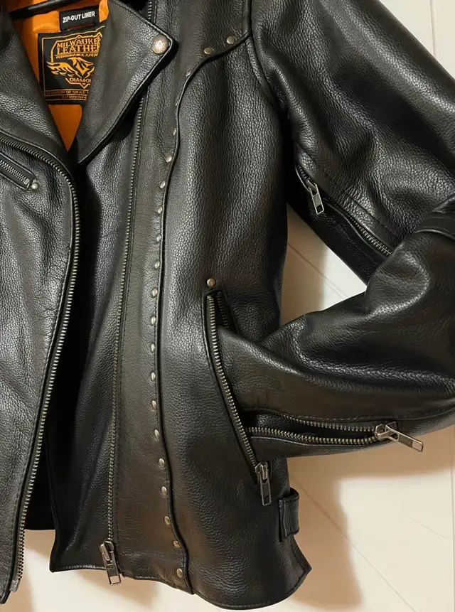 Milwaukee Motorcycle Leather Jacket Women Size S in Men's in City of Toronto - Image 6