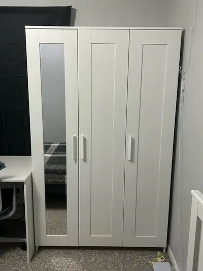 Minimal usage and in great shape - many storage compartments and can be easily fit into most rooms.