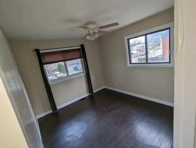 Spacious Main Floor of Bungalow Avail Dec 1st Utilities included in Long Term Rentals in Guelph - Image 7