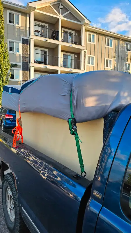 Hauling furniture or what ever i can fit into my 8ft bed.63251761708419123