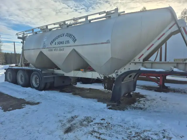 2015 Tremcar 141 (Dry Bulk Tanker) in Other in Fredericton - Image 8