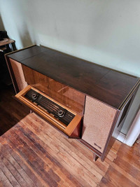 TELEFUNKEN CABINET STEREO