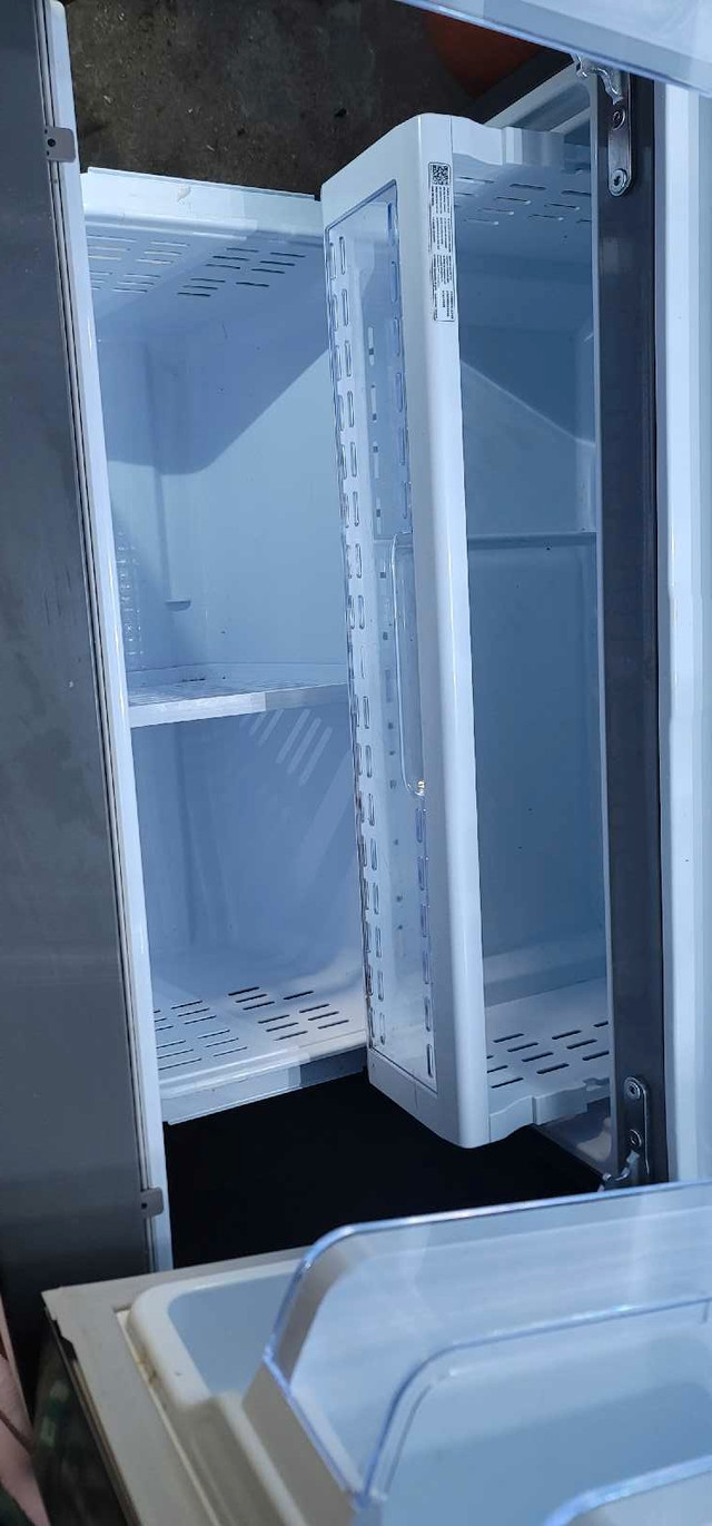 36" Samsung twin cooling plus in Refrigerators in City of Halifax - Image 2