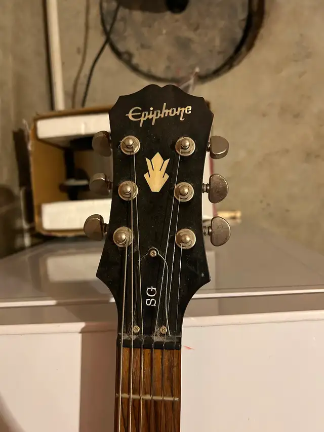 Epiphone SG electric guitar in Guitars in Markham / York Region - Image 5