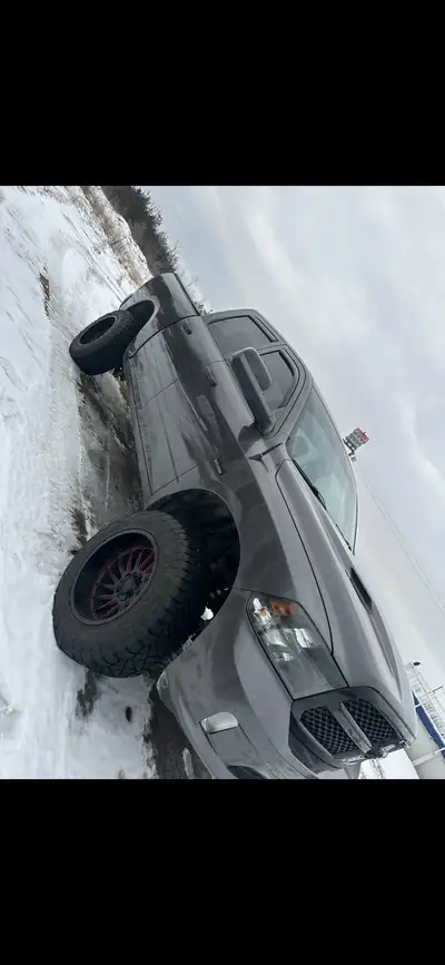 Hello, I am selling my like new 20x12 -44 offset Krank off road rims (only no tires) off my ram 1500...