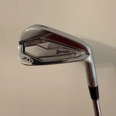 Club: Srixon ZX5 4 Iron right handed Shaft: Modus3 Tour 105 Regualr Flex Grip: Golf Pride New Decade...