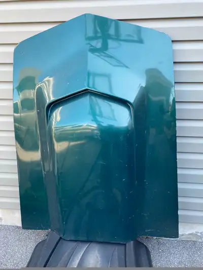 Hood for 68-69 L88 Corvette. Bought as an original. Fiberglass. Available to answer any questions or...