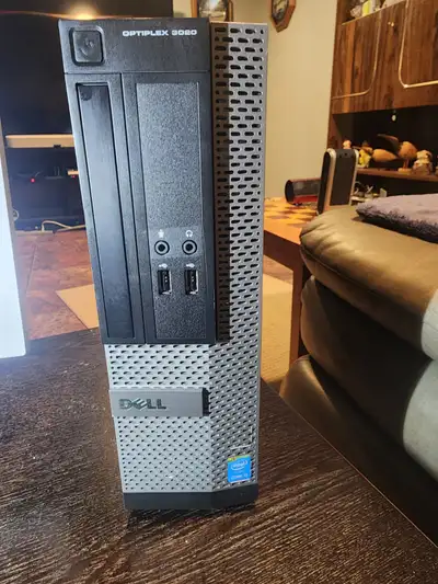 For sale dell optiplex 3020 SFF Small form factor 11 x 11 x4 inches Perfect for word processing or w...