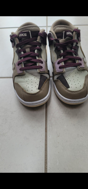 Nike Dunk Low Scrap Tan Brown for sale. Size US 8. in Men's Shoes in Markham / York Region - Image 3