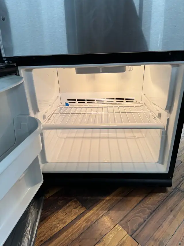  Kenmore stainless steel two door  Fridge63235120186627124