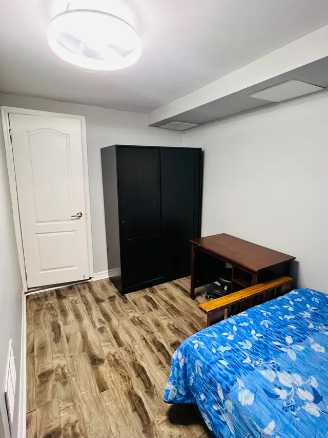 Fully furnished PRIVATE room & bathroom (Female only) Mississaug