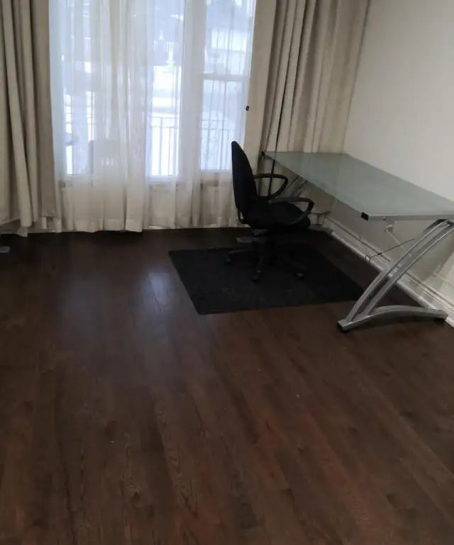 Spacious Room for Rent62865716355203121