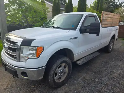 2014 F150 4X4 very good working has the 5L Coyote engine in it . Engine and transmission work perfic...