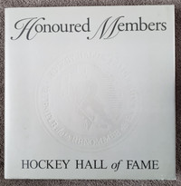 NHL HOCKEY HALL OF FAME DELUXE BOOK -