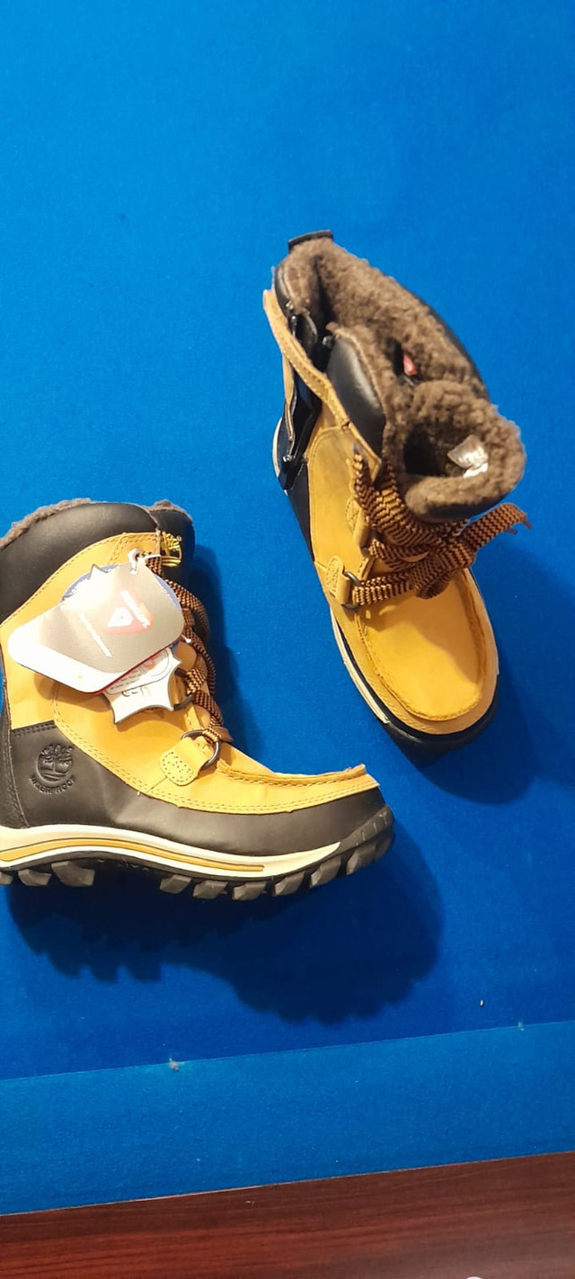 Neuf bottes d’hiver Timberland pour enfants  dans Enfants et jeunesse  à Laval/Rive Nord