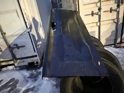 Brand new tailgate. No hardware with it. Never used. 650.00$ first come with cash get it. Call or te...