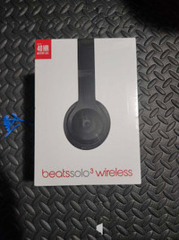 Beats solo 3 wireless sealed 