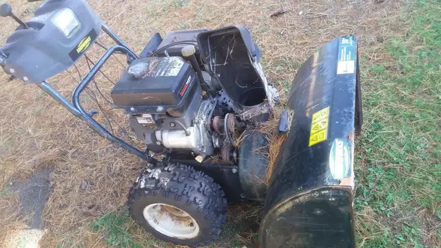 SNOWBLOWERS - THREE plus ONE - ALL for $900 in Snowblowers in Muskoka - Image 5