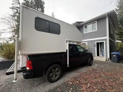 2025 Lake Country 6.5’ Composite Truck Camper – 580 lbs – Half-Ton Compatible Price: $17,900 Locatio...