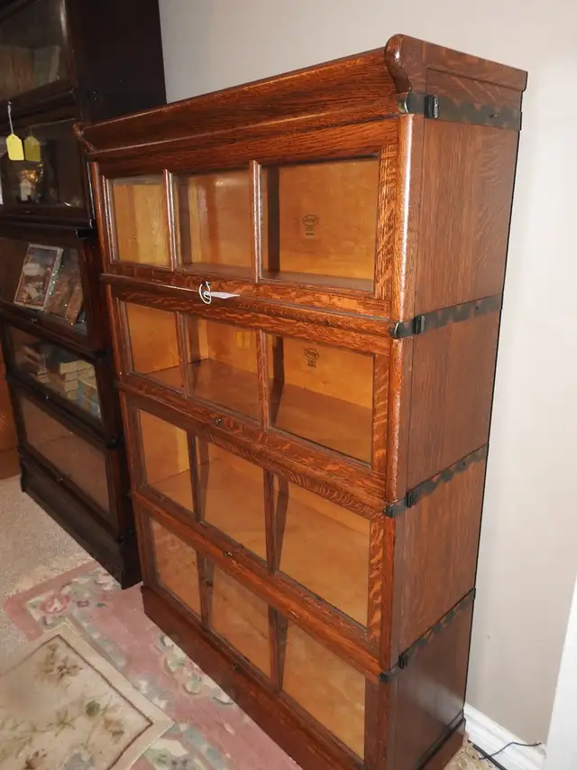 Antique barrister bookcase,  4 glass windows with wood dividers in Bookcases & Shelving Units in Hamilton - Image 5