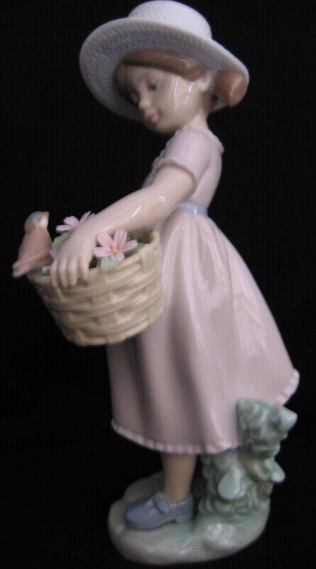 LLADRO "YOU'RE SO CUTE" FIGURINE NEW IN BOX, SPAIN in Arts & Collectibles in Hamilton - Image 3