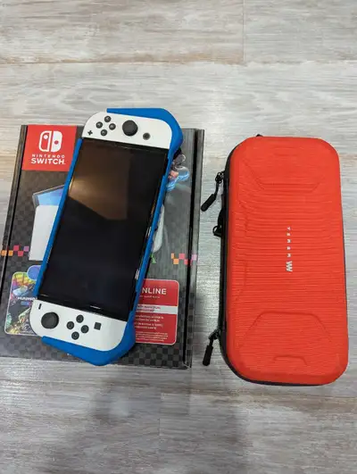 Nintendo Switch OLED, View more